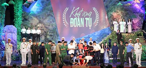 khát vọng đoàn tụ phùng quang thanh