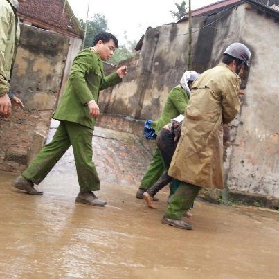 công an bắt người ở chương mỹ