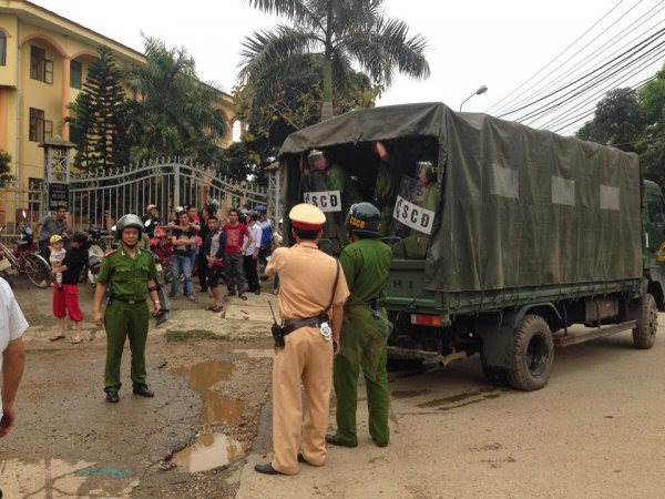 nông dân tam nông phú thọ biểu tình bắt chủ tịch xã