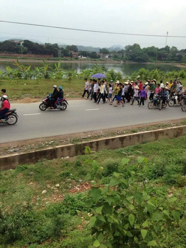 nông dân tam nông phú thọ biểu tình bắt chủ tịch xã